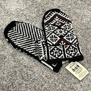 BH CRAFTS Slipper Socks that travel the globe -   Buy with Purpose